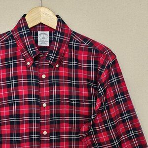 Brooks Brothers Regent Fit Non-Iron Button Down M